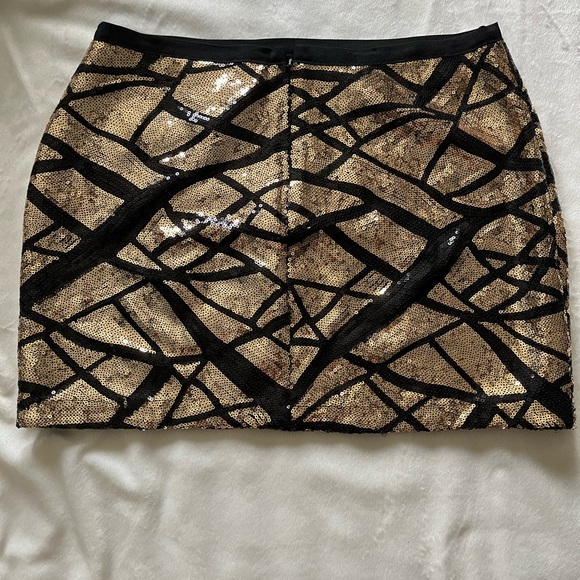 Gently used sequin mini skirt. - Picture 2 of 2